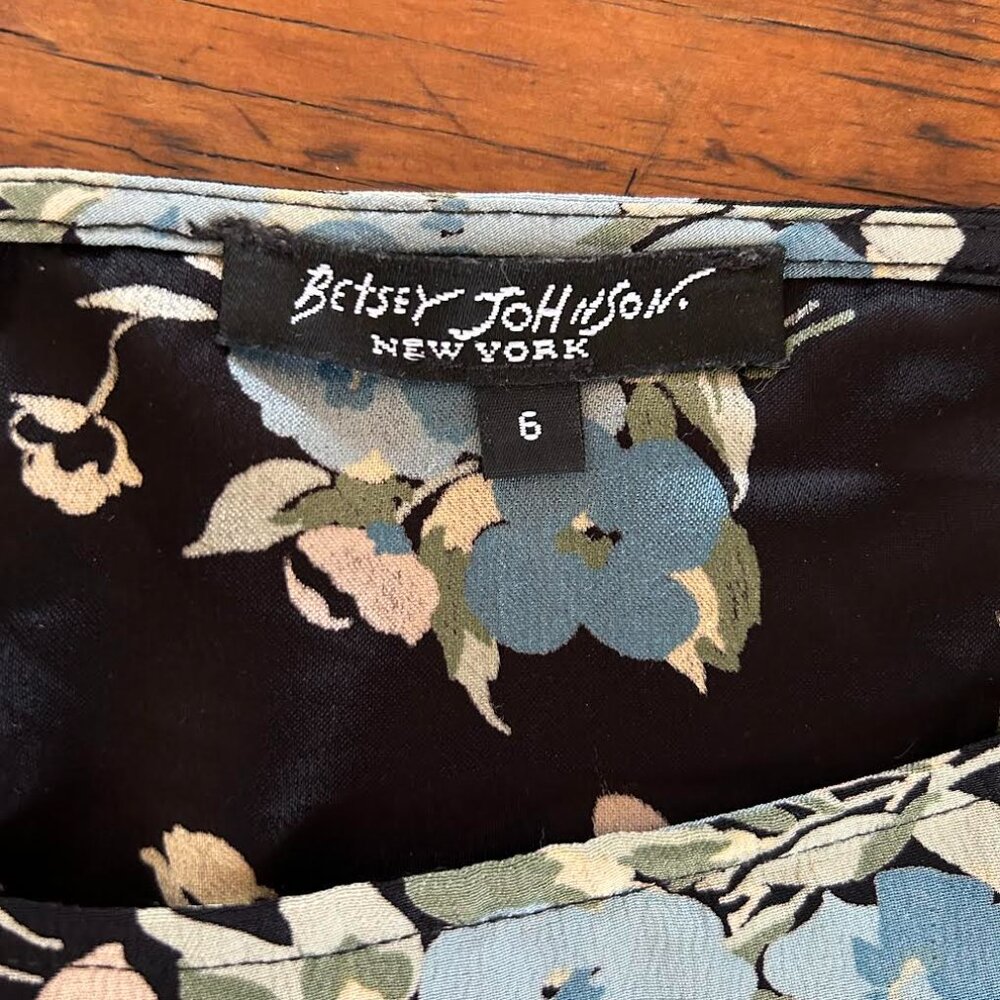 Vintage Betsey Johnson Floral Swiss dot skirt - Picture 16 of 16